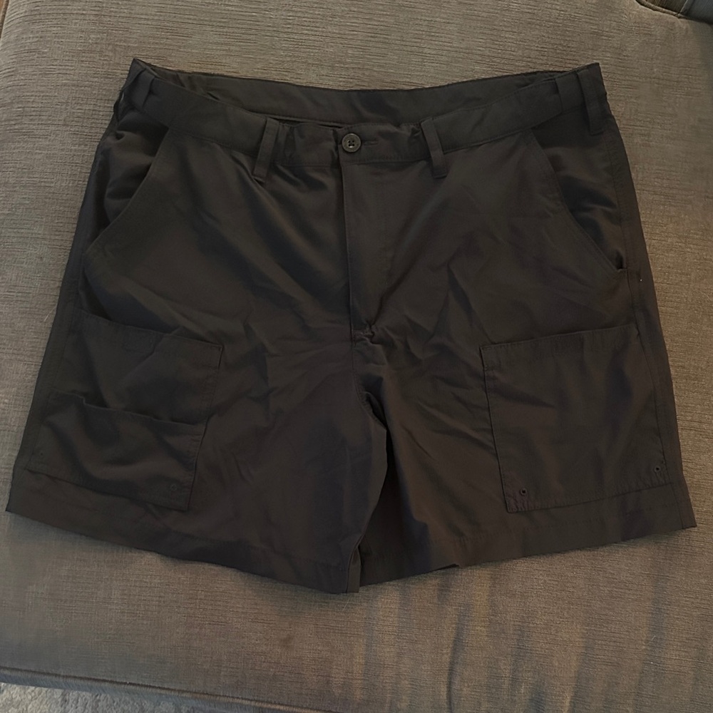 Magellan Men’s Black Shorts (L)